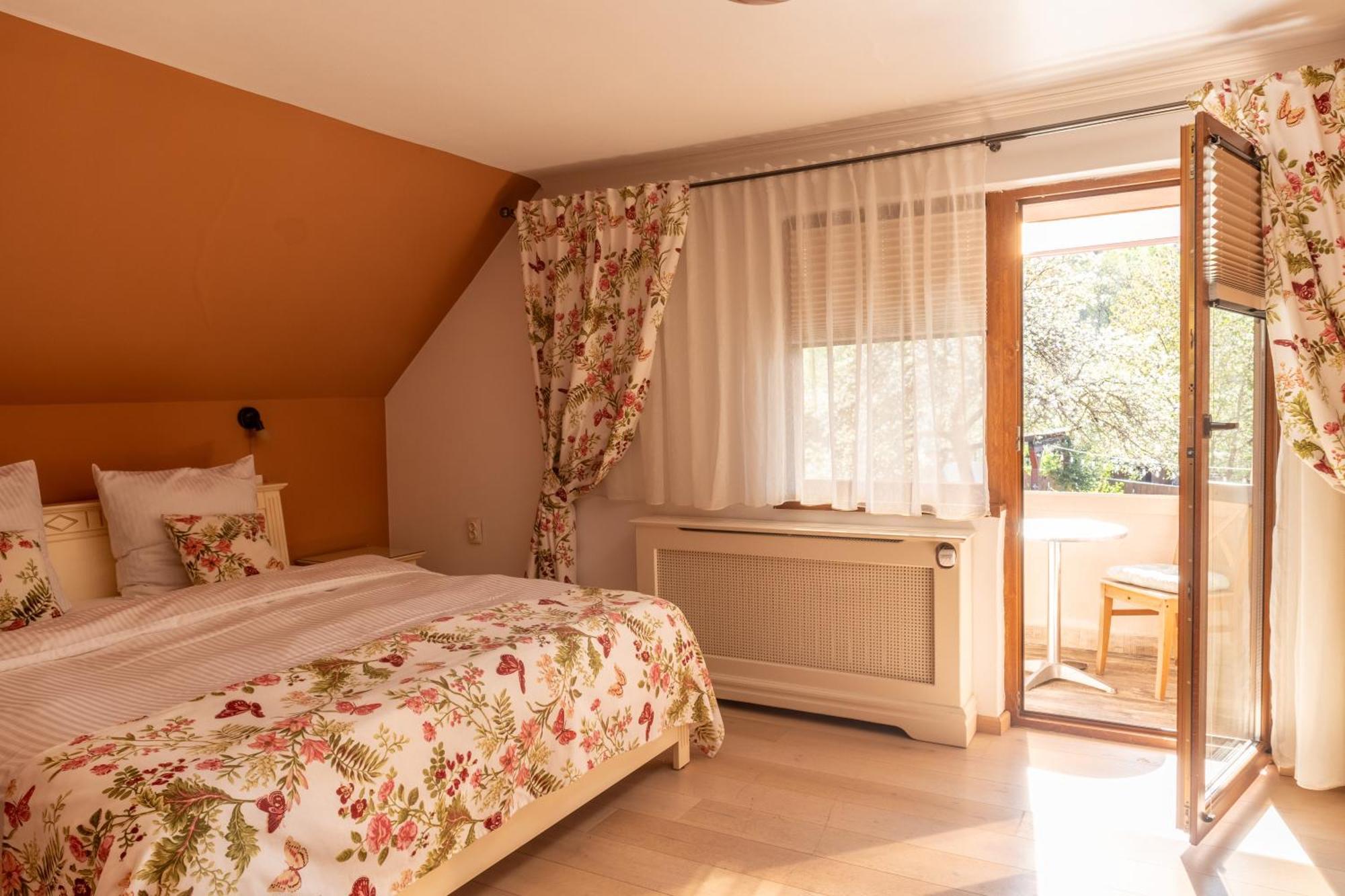 Готель Vila Crisalia Sibiel -Sibiu (Adults Only) Екстер'єр фото
