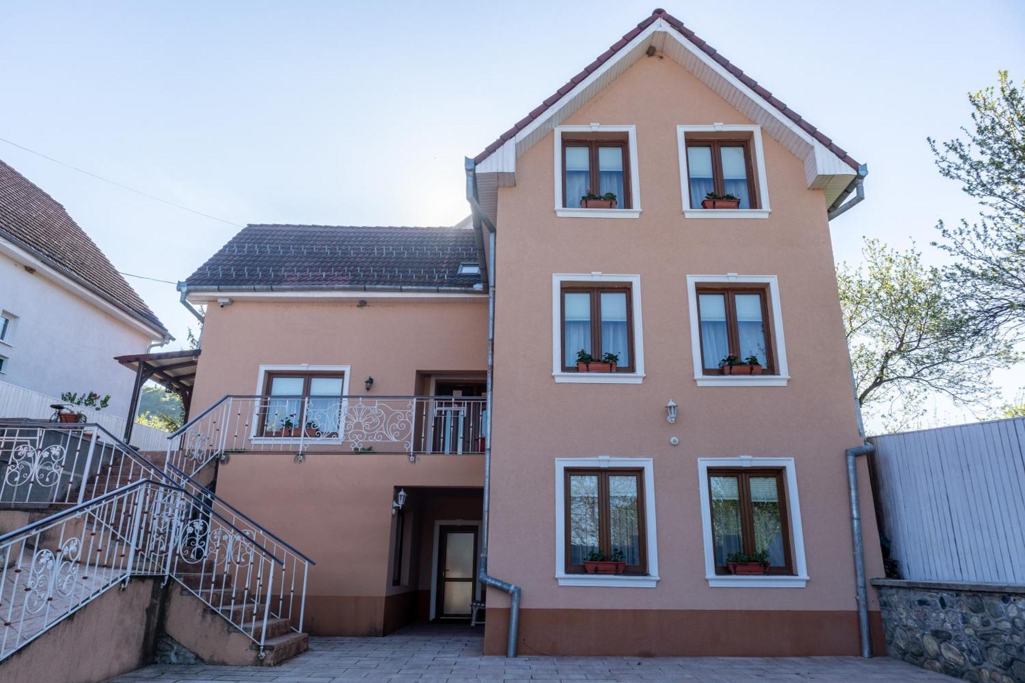 Vila Crisalia Sibiel -Sibiu (Adults Only) Екстер'єр фото